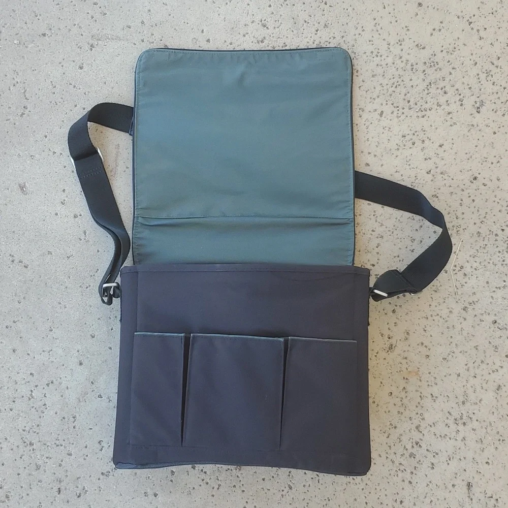 Bose Travel Bag for SoundDock Portable.
